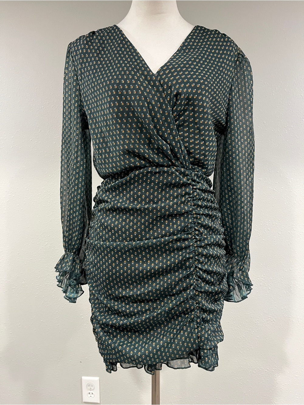Shein Ruched Green V-Neck mini Dress size extra small